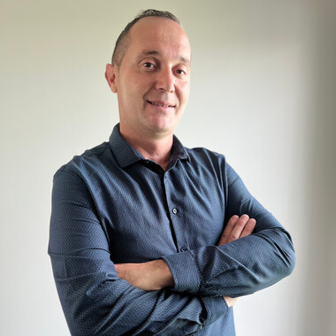 Victor OLIVEIRA