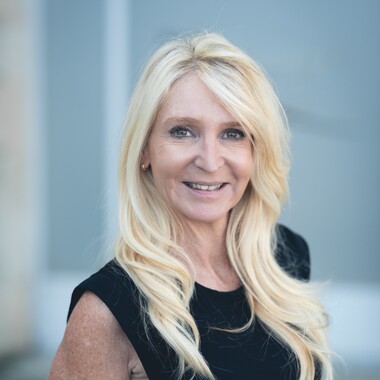 Christine PERRET
