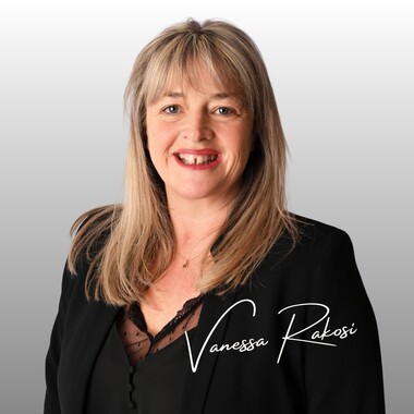 Vanessa RAKOSI
