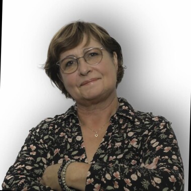 Nadia LACROIX