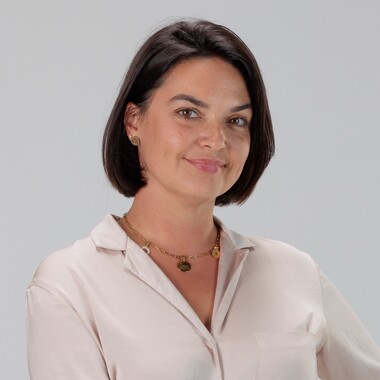 Laure VAL