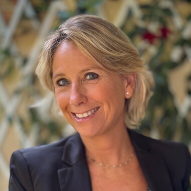 Véronique DE ROUGEMONT