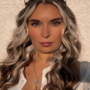Delphine THOMAS