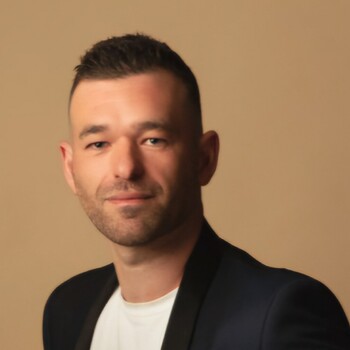 Photo de Maxime Dubrulle, conseiller immobilier Safti
